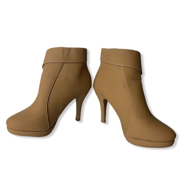 Ankle Boots - Picture 3 of 3